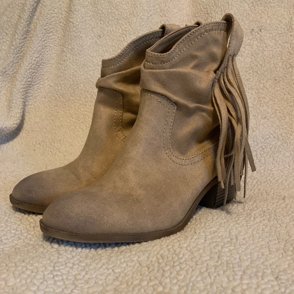 Tassel short boots. Size 7.